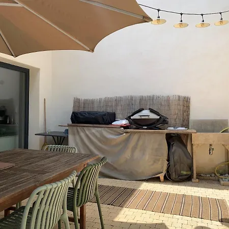 فيلة Maison De Charme, Center, Setting *