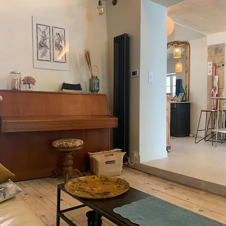 Maison De Charme, Center, Setting ليون